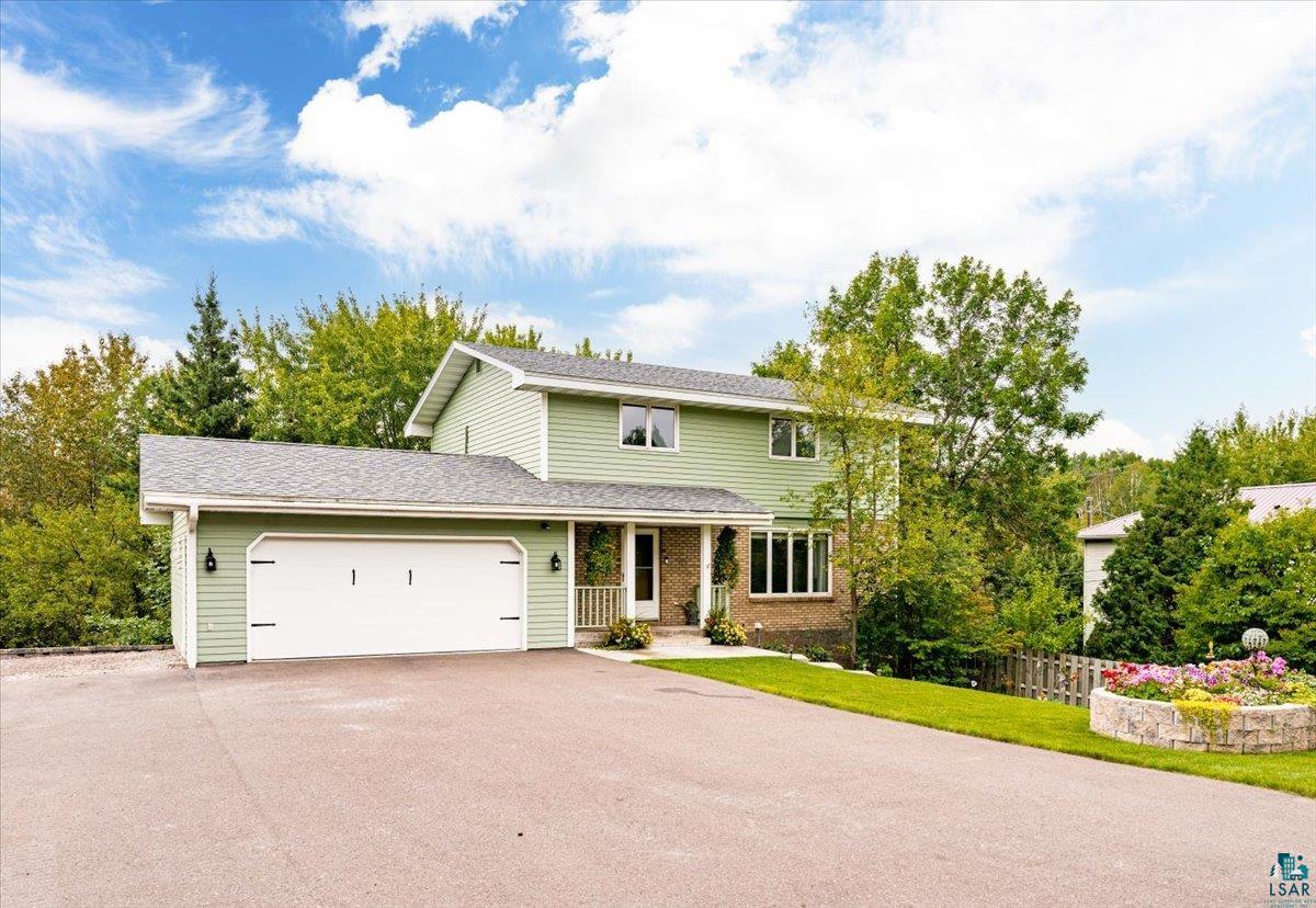 2524 Providence Road Duluth, MN 55811 - Photo 6 of 42 Front facade with a garage
