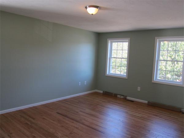 47 Bellflower Road Billerica, MA 01821 - Photo 12 of 17