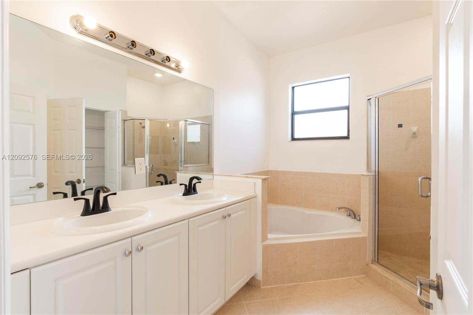 24124 Southwest 113th Path Homestead, FL 33032 - Photo 14 of 32 Gallery Image 14