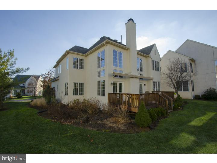 9 Riders Run Newtown Square, PA 19073 - Photo 2 of 25 Exterior Back