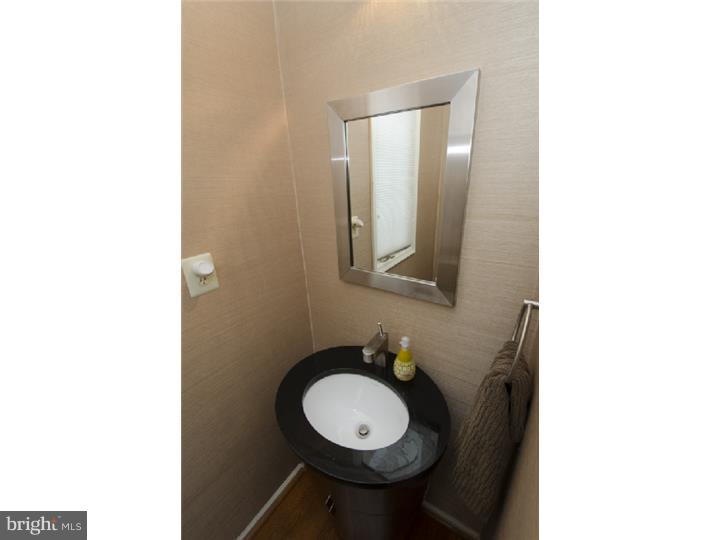 9 Riders Run Newtown Square, PA 19073 - Photo 13 of 25 Bathroom