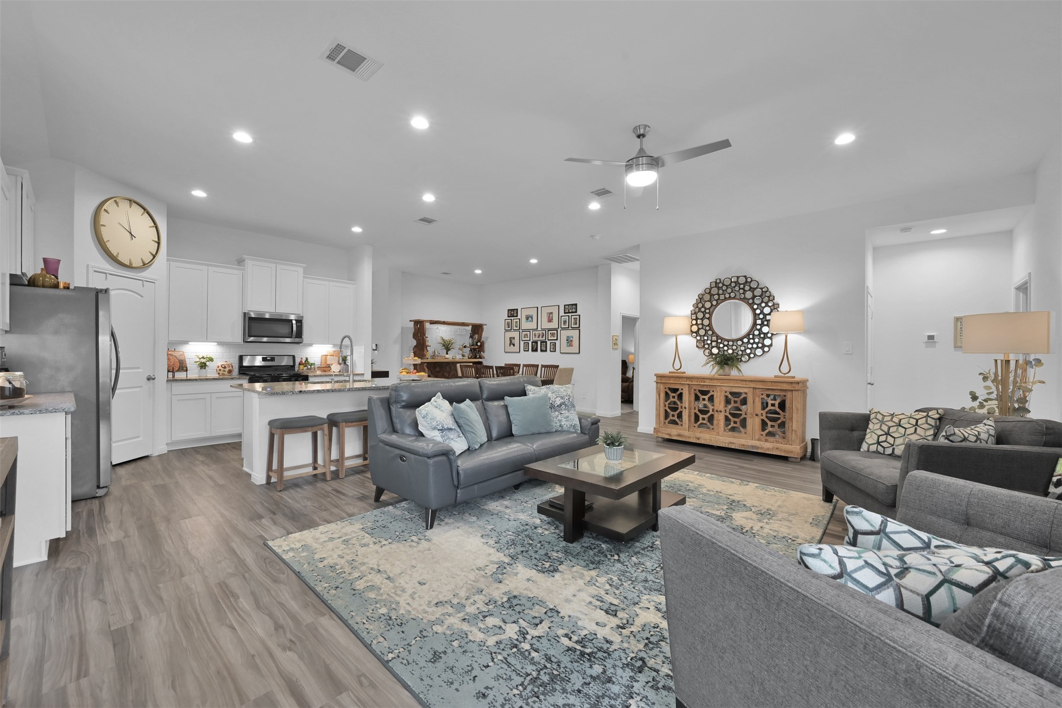 942 Youth Water Road Montgomery, TX 77316 - Photo 6 of 16