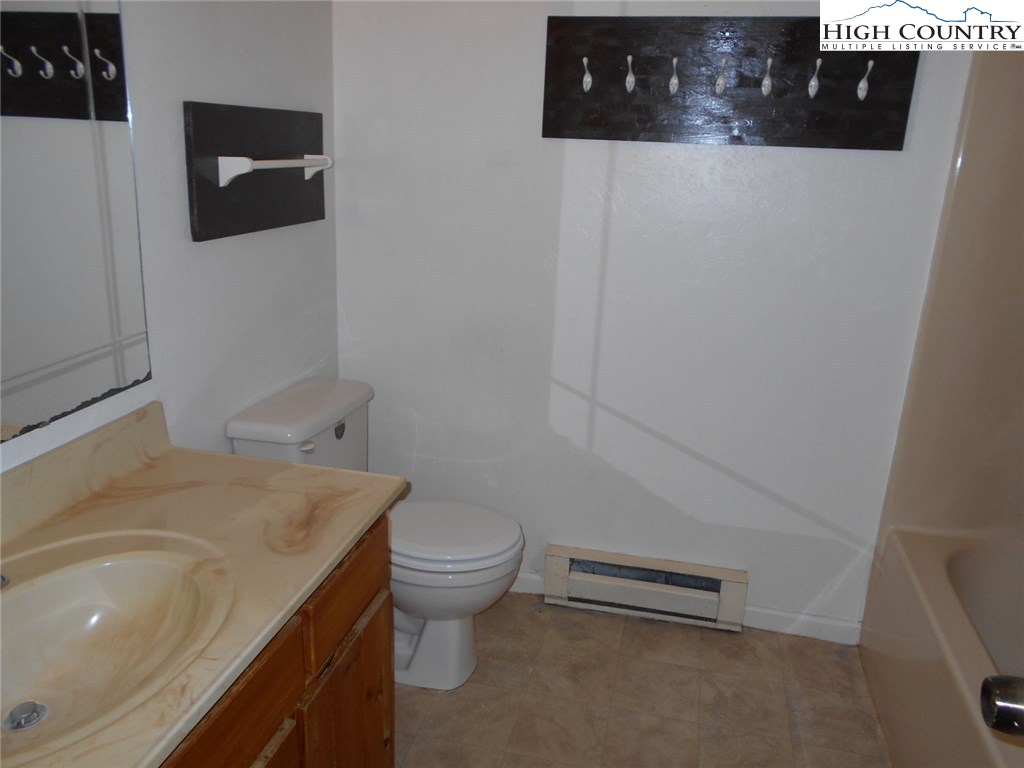 188 The Overlook Road, Unit 2 Banner Elk, NC 28604 - Photo 4 of 14 Gallery Image 4