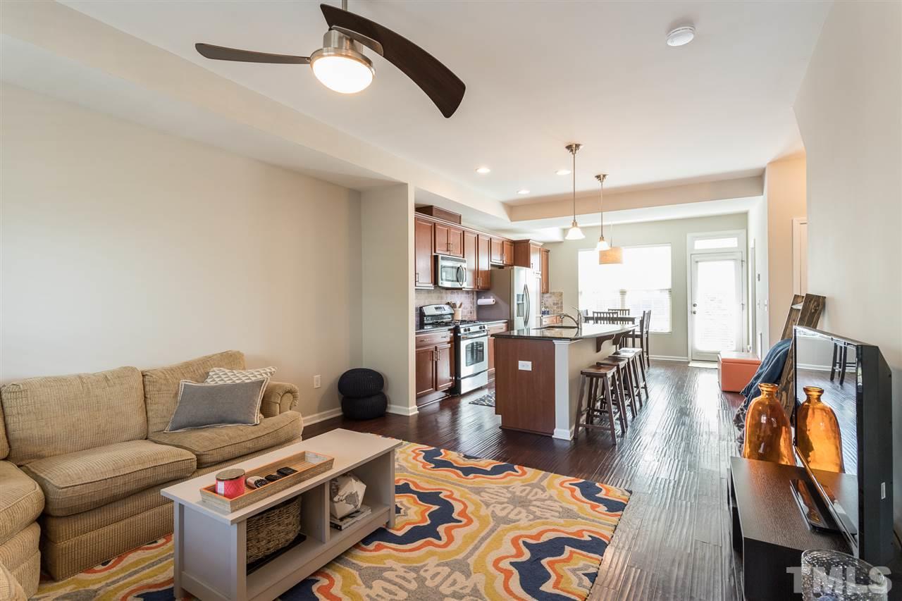 1404 Crafton Way Raleigh, NC 27607 - Photo 3 of 28