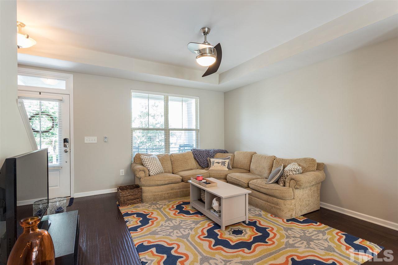 1404 Crafton Way Raleigh, NC 27607 - Photo 5 of 28
