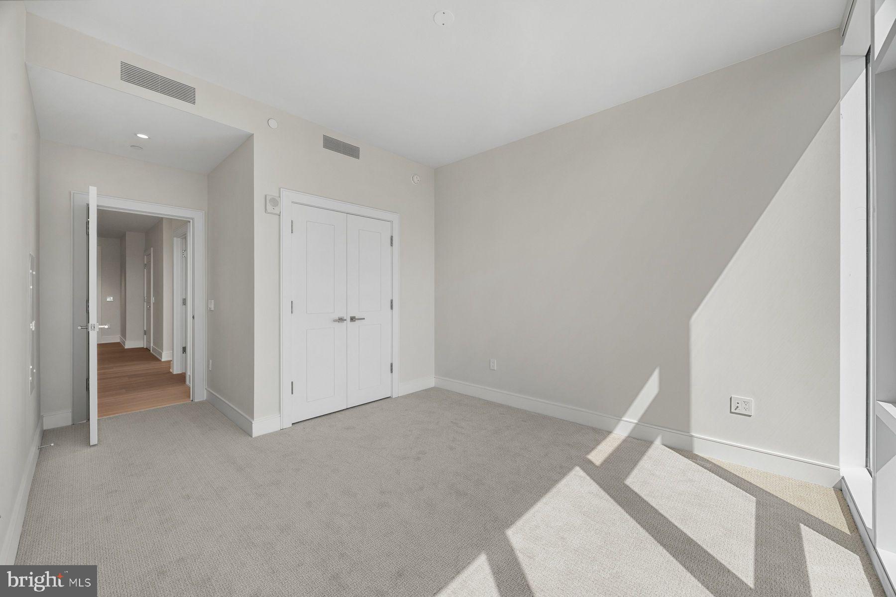 301 South Broad Street, Unit 1902 Philadelphia, PA 19107 - Photo 27 of 44