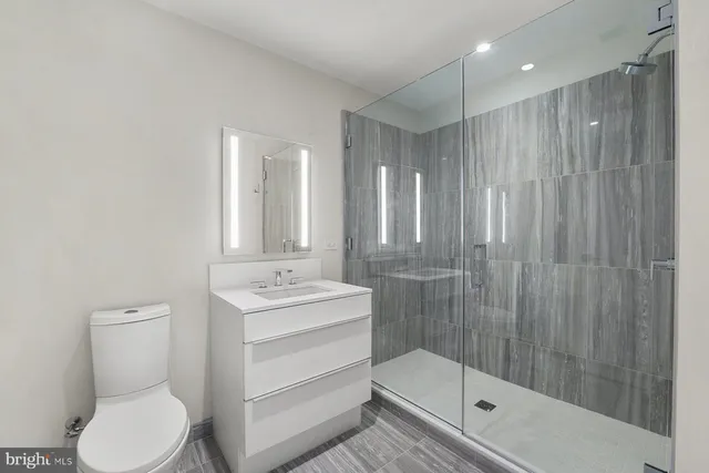 $1,395,000 | 301 South Broad Street, Unit 1902, Philadelphia, PA 19107