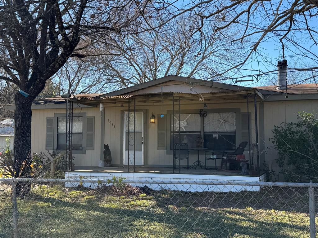 1048 Red Bird Seven Points, TX 75143 - Photo 2 of 28 a front view of a house
