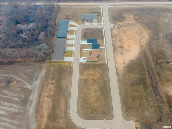 $43,000 | 2242 South Washington Boulevard, Camanche, IA 52730