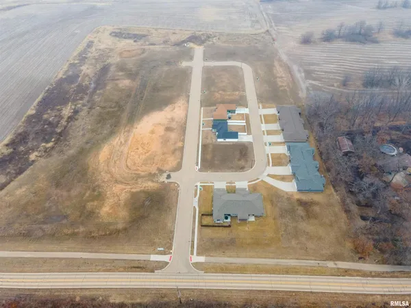 $43,000 | 2242 South Washington Boulevard, Camanche, IA 52730