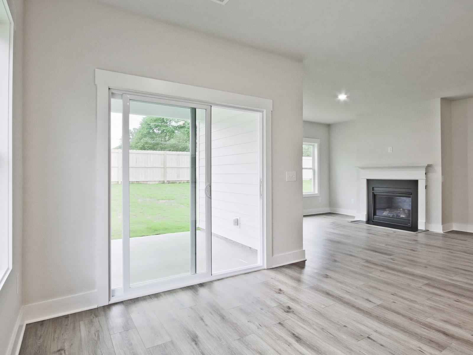 401 Roderick Lane Greenville, SC 29605 - Photo 9 of 29 Gallery Image 9