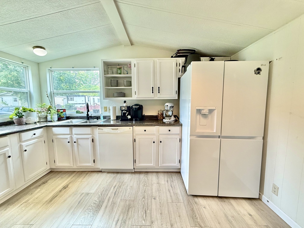21 Quaboag Street, Unit 56 Three Rivers, MA 01080 - Photo 5 of 19