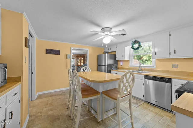 $850,000 | 1208 Peach Orchard Road, Four Oaks, NC 27524