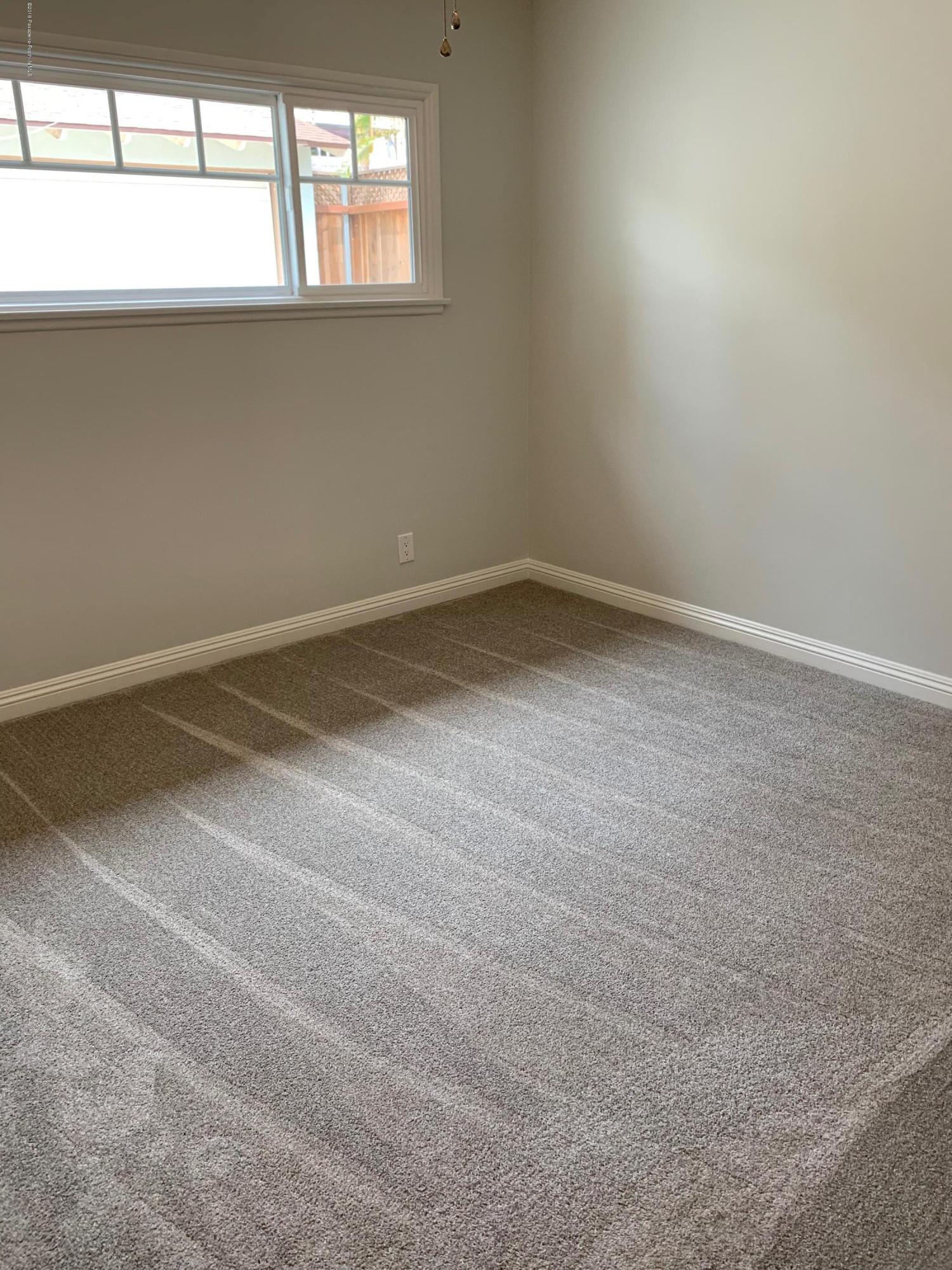 6547 Elmo Street Tujunga, CA 91042 - Photo 16 of 18 elmonewcarpet