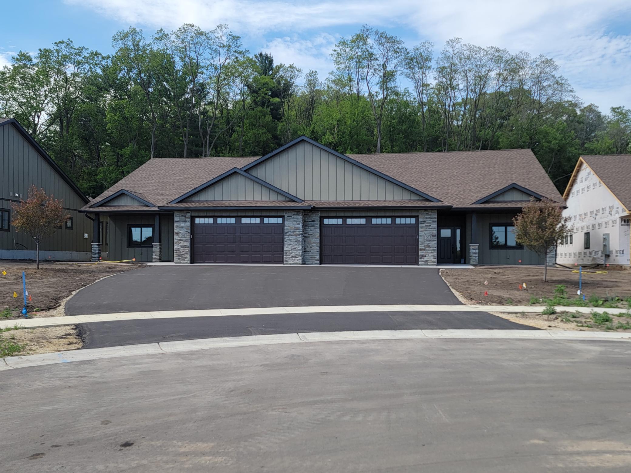 1091 Legend Lane River Falls, WI 54022 - Photo 3 of 29