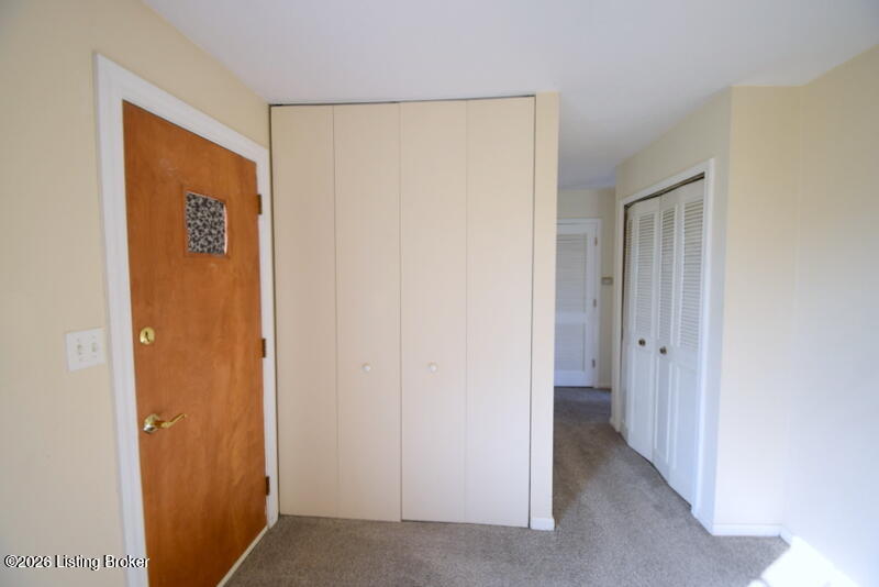 8110 Cooper Chapel Road Louisville, KY 40229 - Photo 23 of 31 DSC_0878