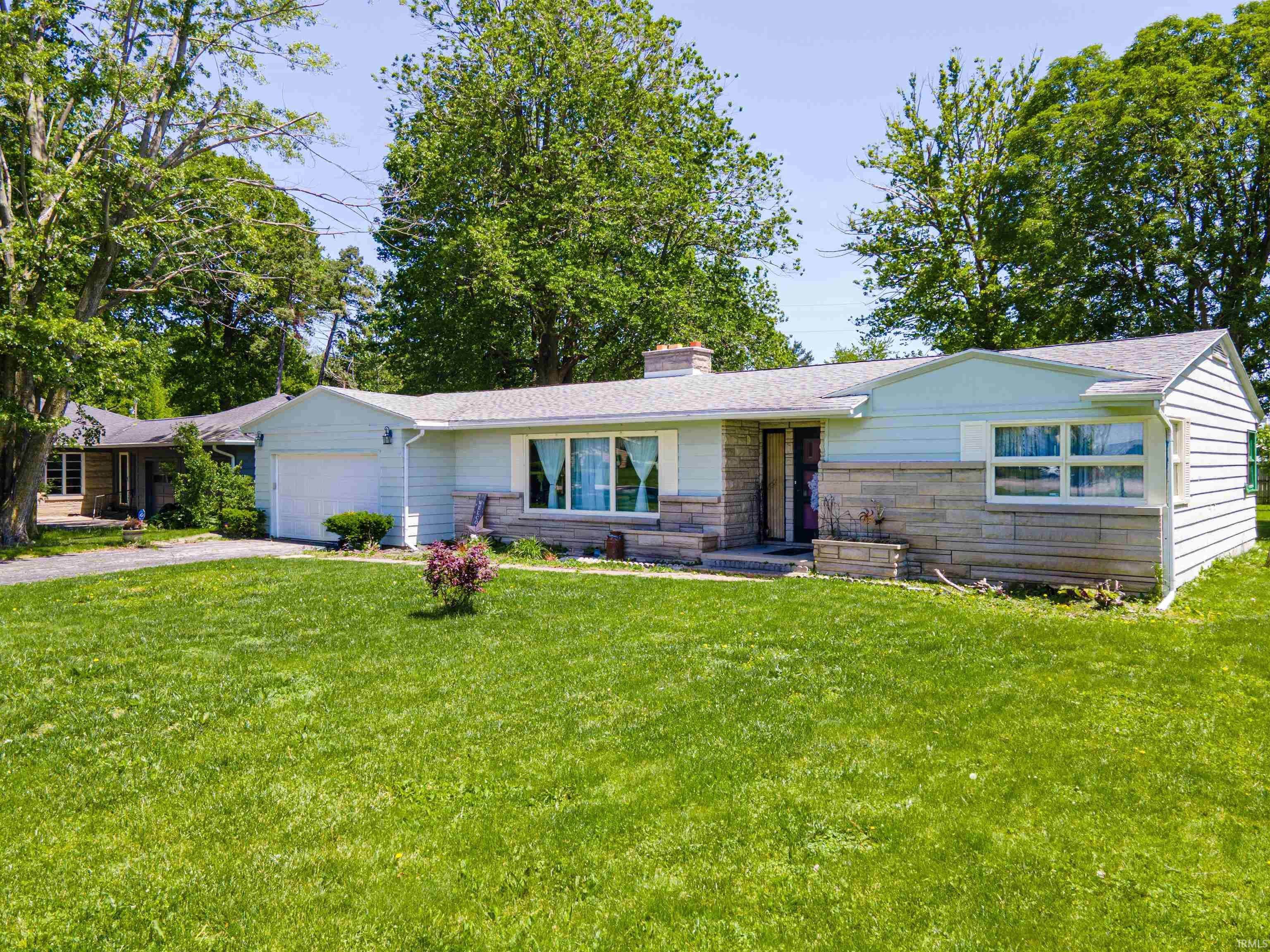 1202 North Sheridan Road Marion, IN 46952 - Photo 3 of 26