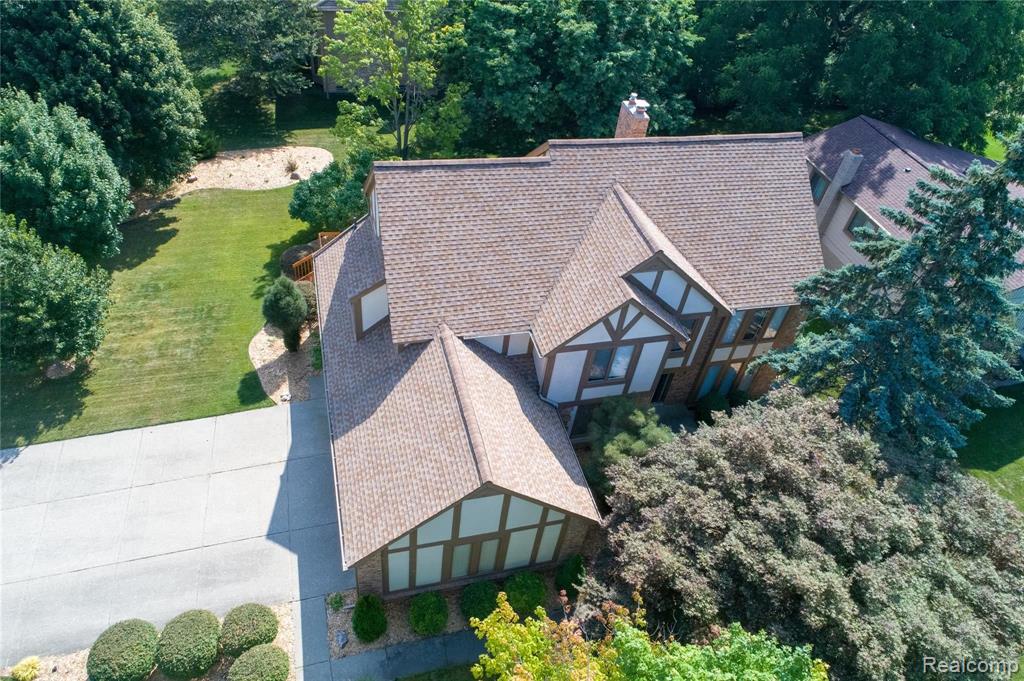 668 Timberline Drive Rochester Hills, MI 48309 - Photo 1 of 6