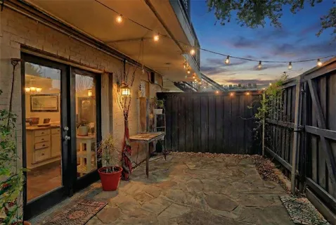 a view of an entryway