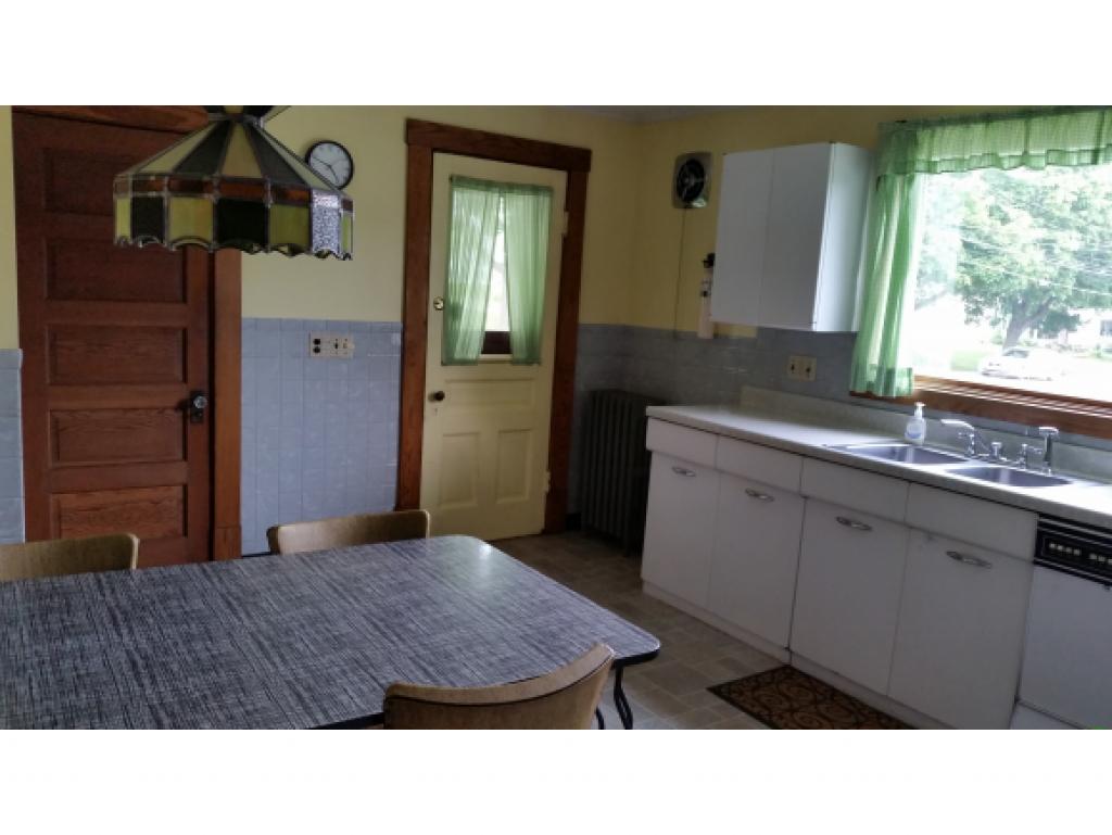 10 Jackson Avenue Rutland, VT 05701 - Photo 5 of 20