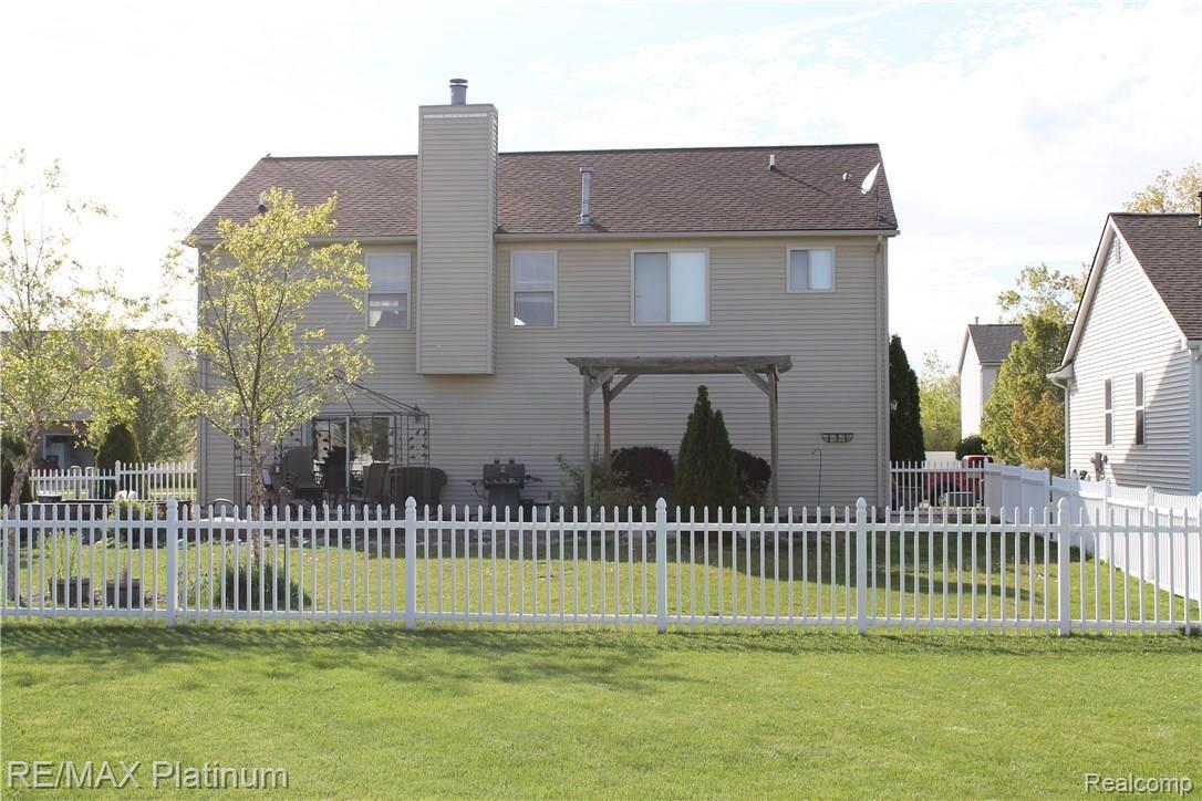 4038 Stone Post Road Newport, MI 48166 - Photo 11 of 11 Back of Home