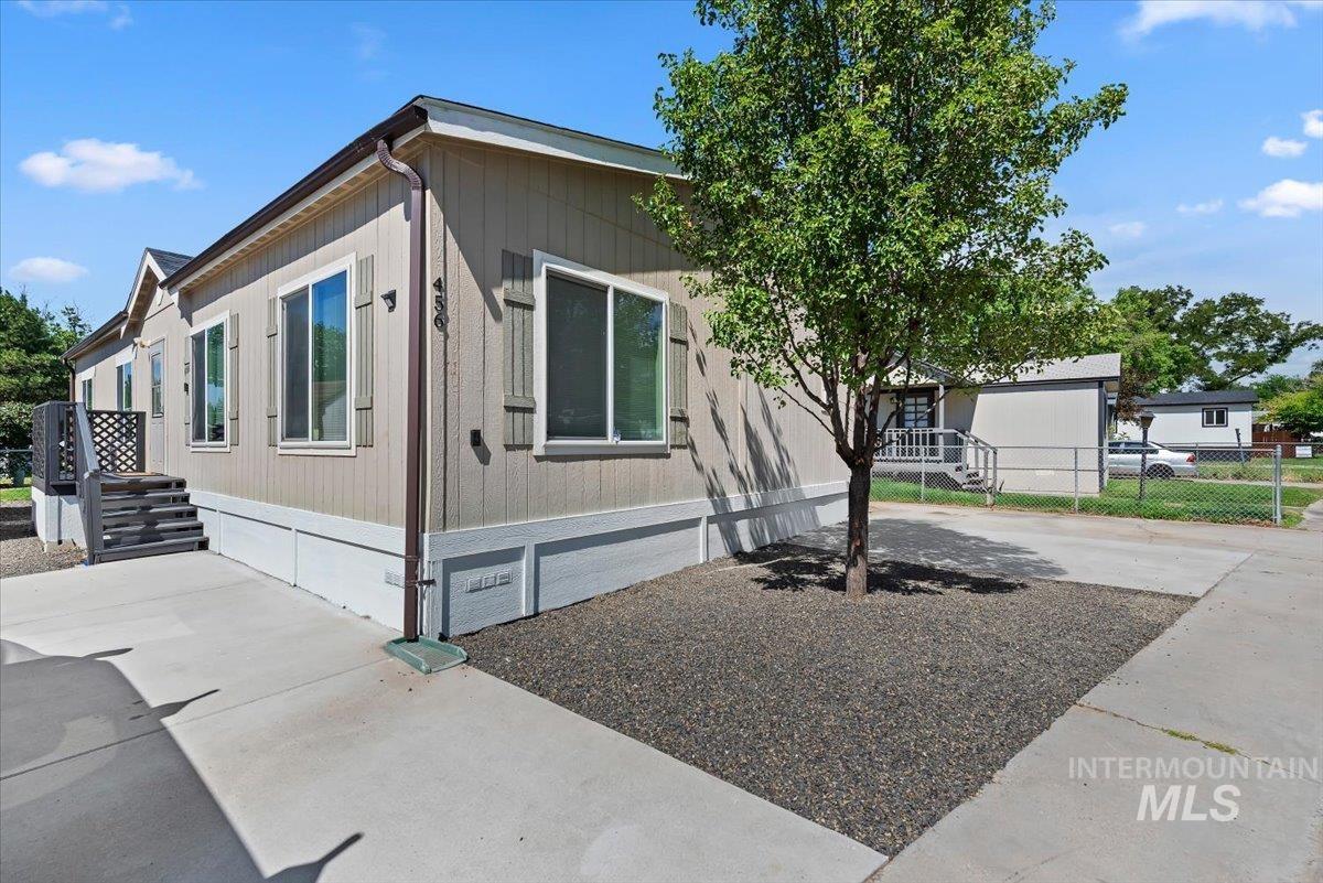 456 Greenleaf Street Boise, ID 83713 - Photo 1 of 27