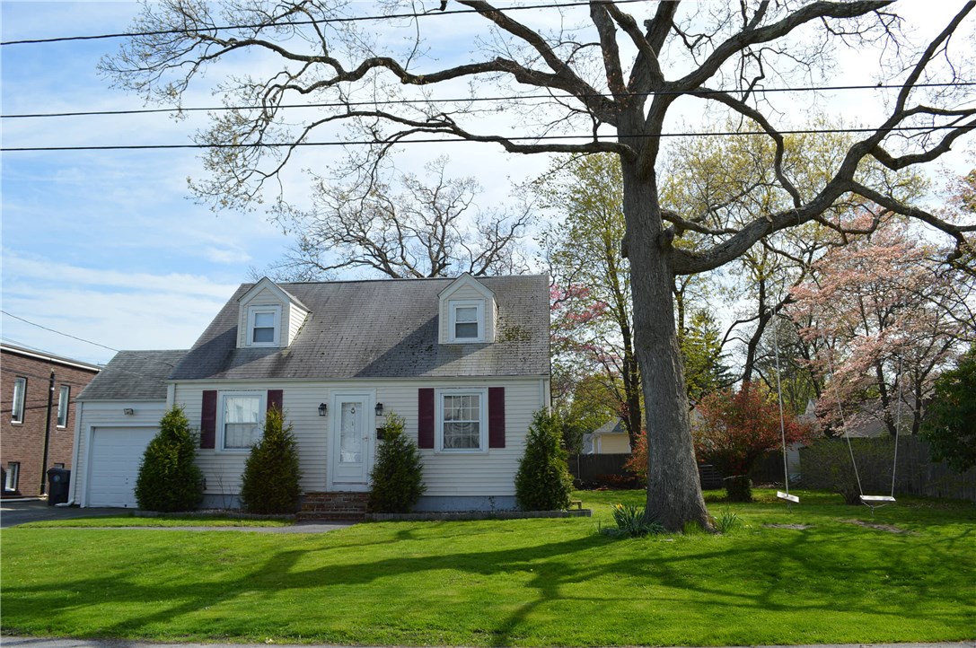 14 Haverford Road Warwick, RI 02886 - Photo 3 of 26 Gallery Image 3