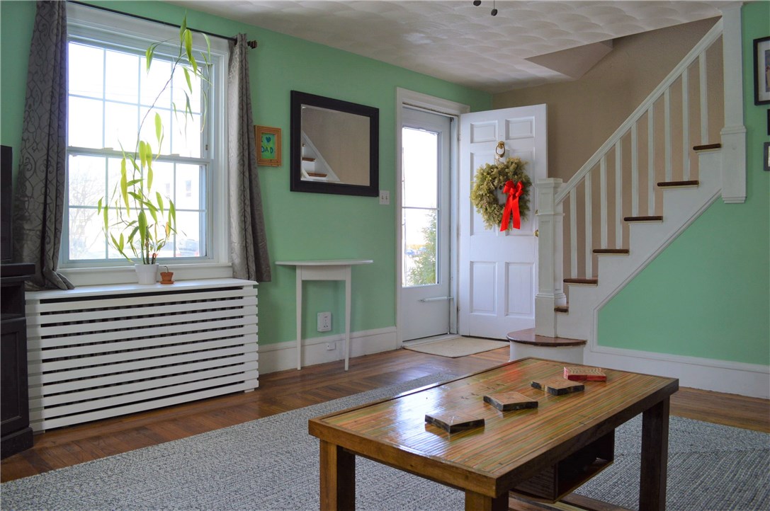 14 Haverford Road Warwick, RI 02886 - Photo 9 of 26 Gallery Image 9
