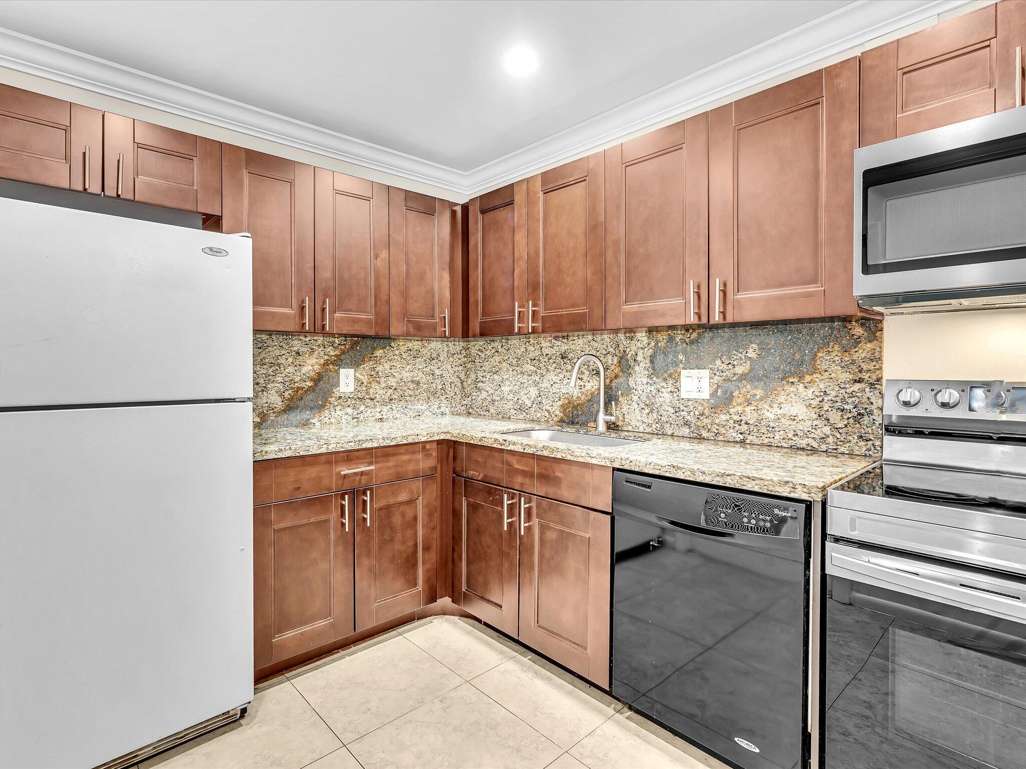 614 Northwest 13th Street, Unit 27 Boca Raton, FL 33486 - Photo 2 of 55 13-FPP00056
