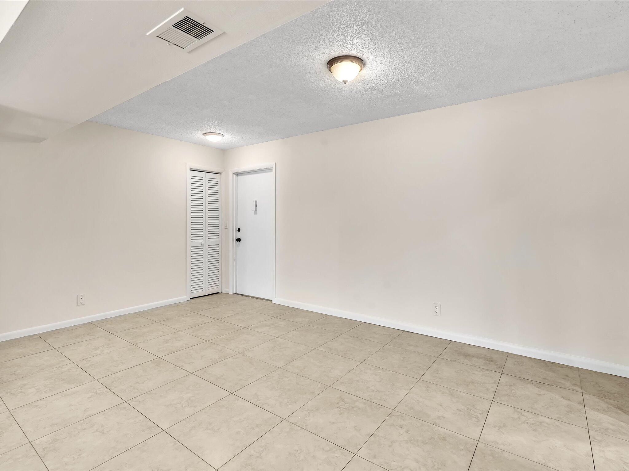 614 Northwest 13th Street, Unit 27 Boca Raton, FL 33486 - Photo 9 of 55 09-FPP00031