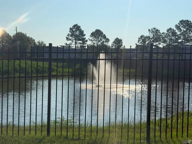 $279,900 | 6316 Fallow Drive, Baton Rouge, LA 70809