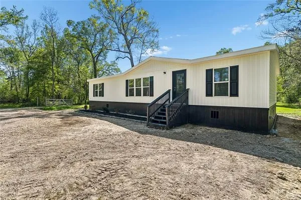 $239,900 | 41653 West Portier Road, Ponchatoula, LA 70454