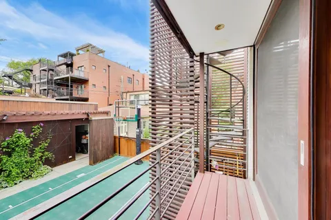 $12,500 | 2010 West Bradley Place, Chicago, IL 60618