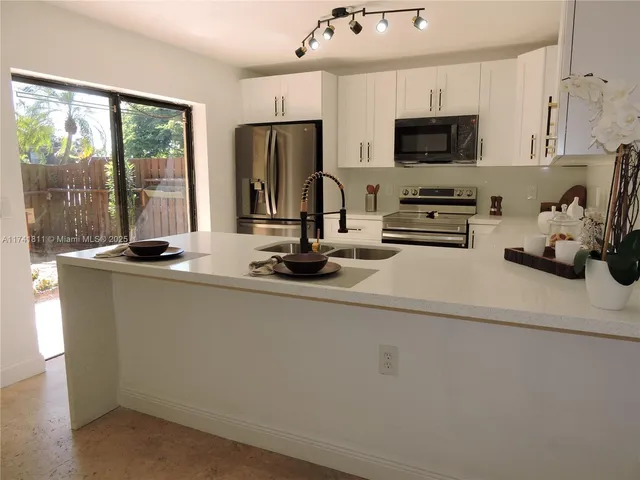 $449,900 | 1316 Southwest 118th Terrace, Unit 1316, Davie, FL 33325