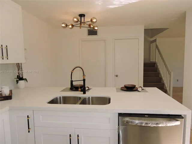 $449,900 | 1316 Southwest 118th Terrace, Unit 1316, Davie, FL 33325