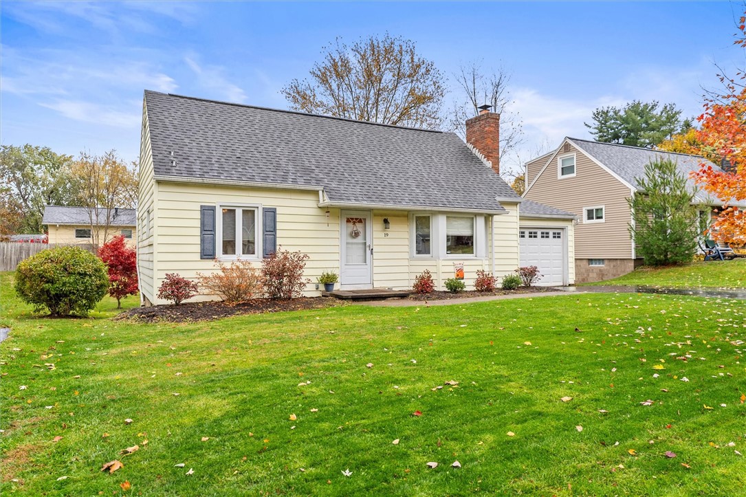 19 Homestead Drive Perinton, NY 14450 - Photo 2 of 40