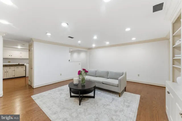 $1,495,000 | 4354 Westover Place Northwest, Washington, DC 20016