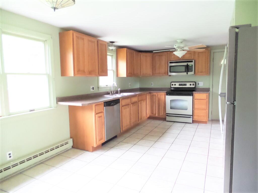 280 Covell Road Fairfield, ME 04937 - Photo 4 of 16 Kitchen