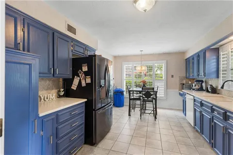 $345,000 | 10401 Askew Avenue, Kansas City, MO 64137