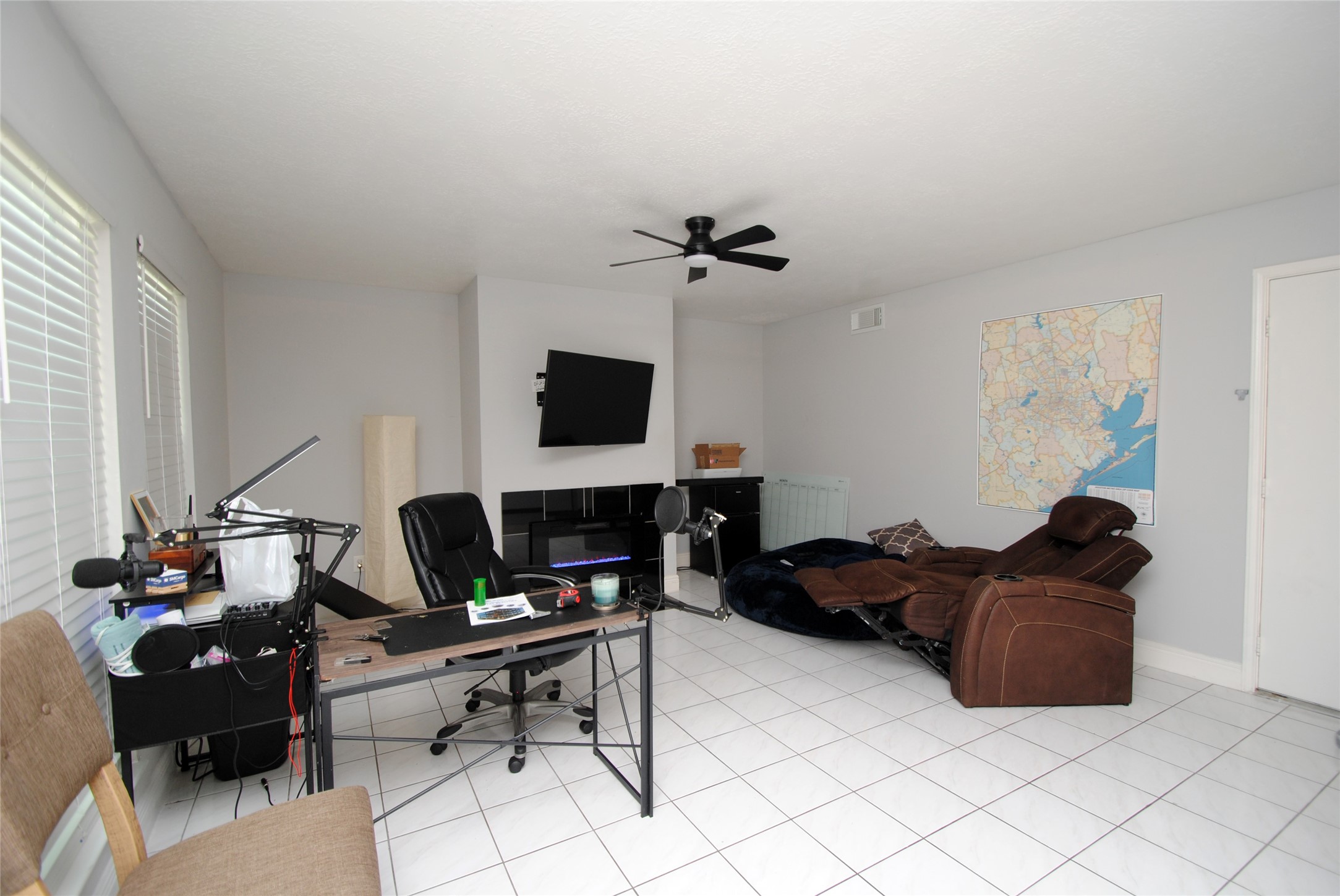 2542 Chestnut Mills Road Houston, TX 77067 - Photo 24 of 31 Gallery Image 24