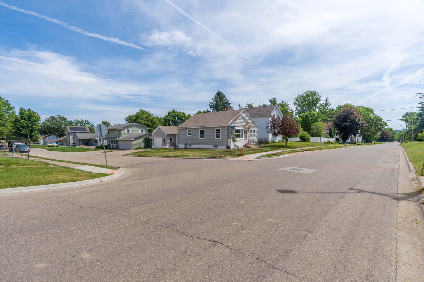 716 22nd Avenue North Clinton, IA 52732 - Photo 29 of 32