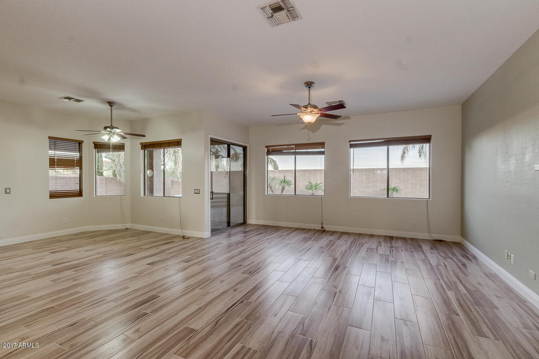 2479 South Racine Lane Gilbert, AZ 85295 - Photo 14 of 49 14-Racine