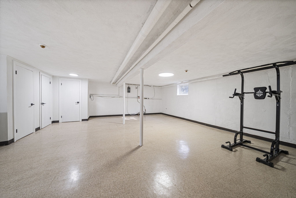 66 Roosevelt Road, Unit 66 Newton, MA 02459 - Photo 25 of 37