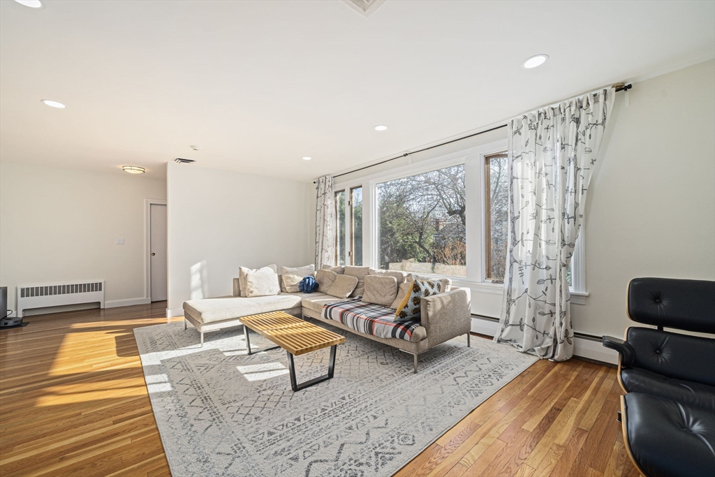 66 Roosevelt Road, Unit 66 Newton, MA 02459 - Photo 3 of 37