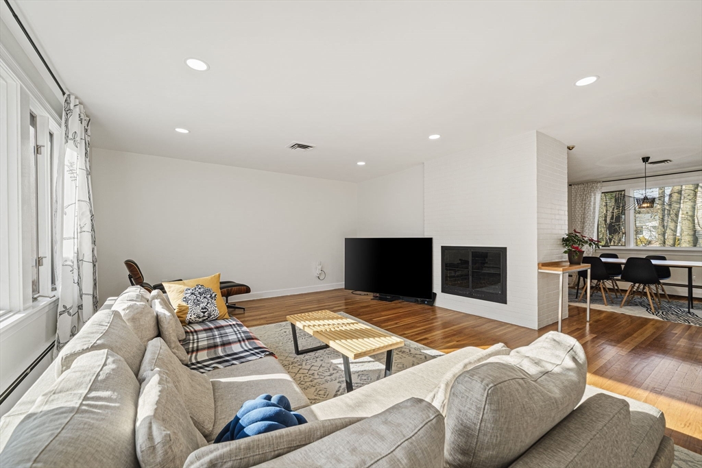 66 Roosevelt Road, Unit 66 Newton, MA 02459 - Photo 5 of 37