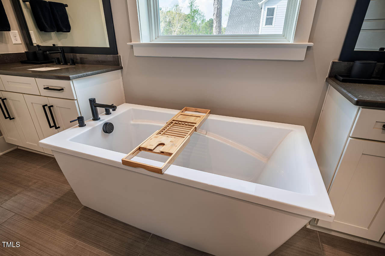 215 Bonterra Way Chapel Hill, NC 27516 - Photo 23 of 67 215BonterraWay-30