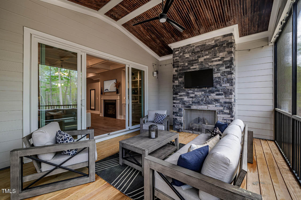 215 Bonterra Way Chapel Hill, NC 27516 - Photo 32 of 67 215BonterraWay-55