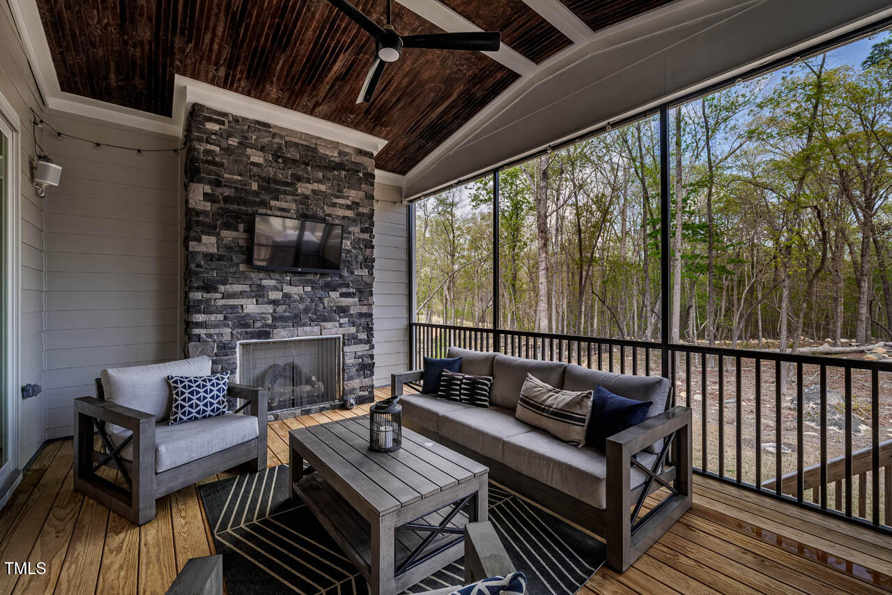 215 Bonterra Way Chapel Hill, NC 27516 - Photo 33 of 67 215BonterraWay-54