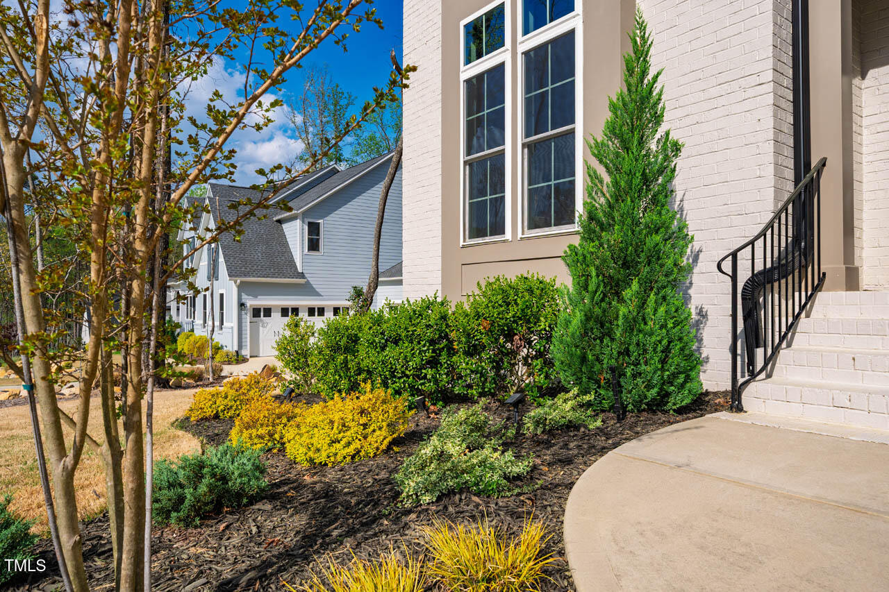 215 Bonterra Way Chapel Hill, NC 27516 - Photo 7 of 67 215BonterraWay-14