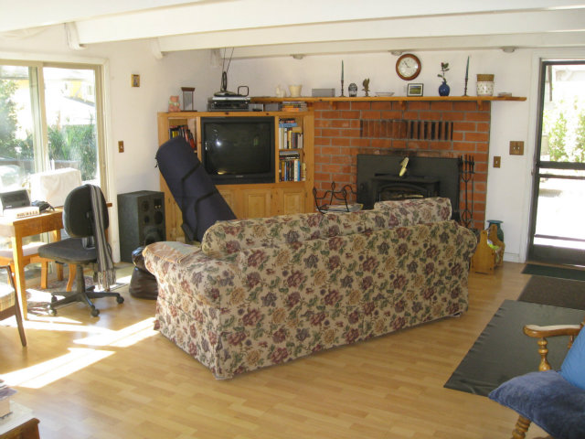 425 Nelson Road Scotts Valley, CA 95066 - Photo 4 of 12 Gallery Image 4